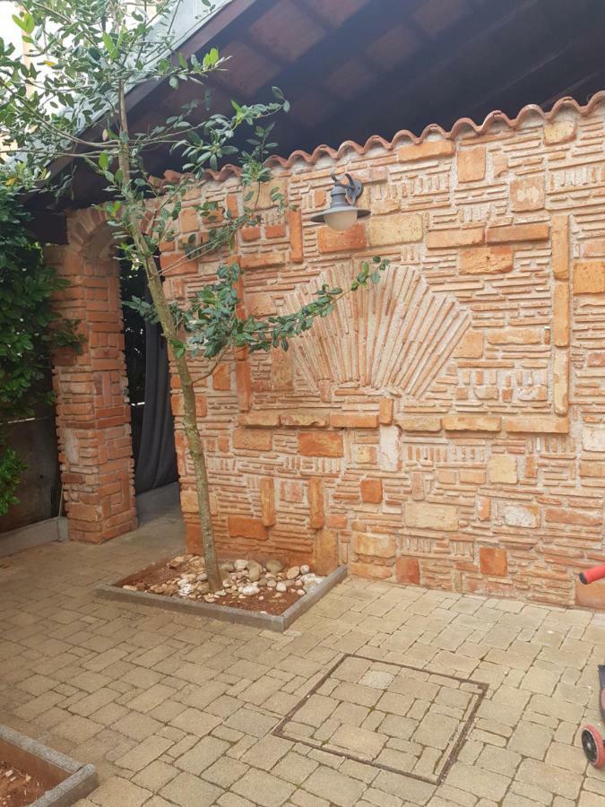 Allure Apartment Kornić Dış mekan fotoğraf