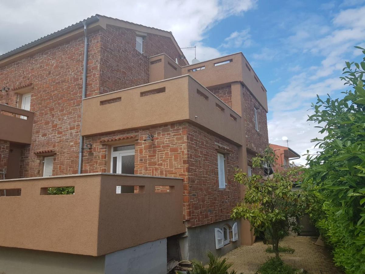Allure Apartment Kornić Dış mekan fotoğraf